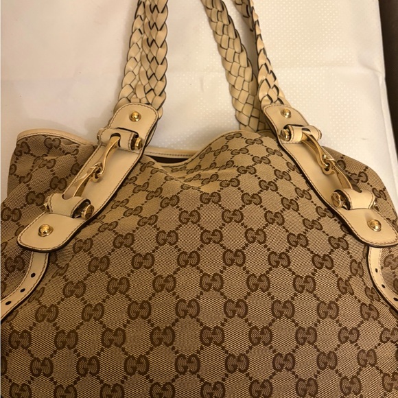 Gucci Tan and Cream Pelham Shoulder Bag - Picture 12 of 16